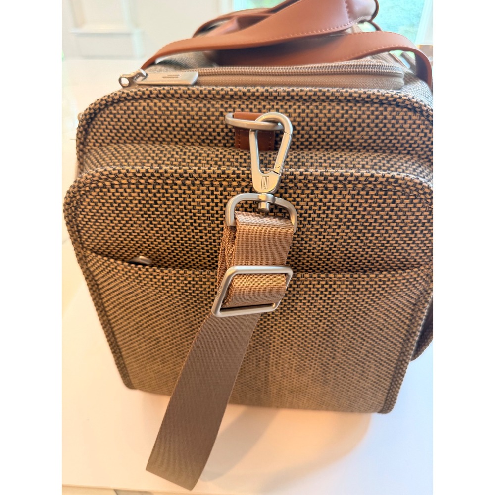 Hartmann Herringbone Weekender Duffel Bag USB Charging Brown Tan 21" Carry On - Picture 16 of 16